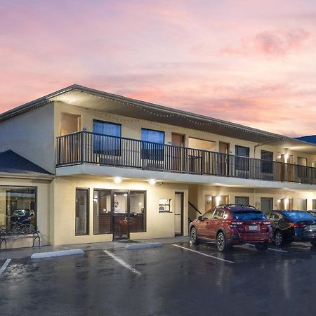 Days Inn By Wyndham St. Robert Waynesville/Ft. Leonard Wood Εξωτερικό φωτογραφία